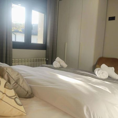 Rincones De Riaza Solo Adultos Guest House Bagian luar foto