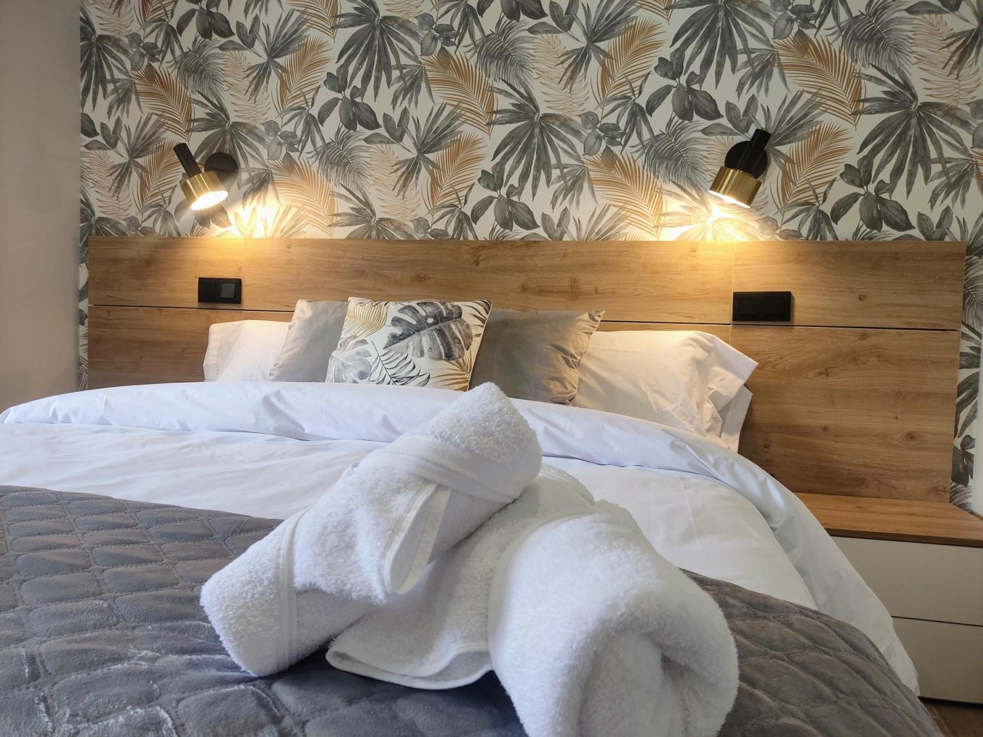 Rincones De Riaza Solo Adultos Guest House Bagian luar foto